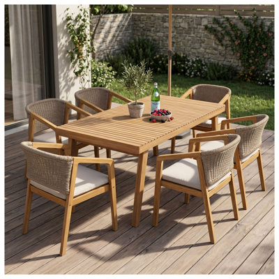 Ensemble repas d'extérieur 7 pièces avec table en bois d'acacia de 69 pouces et 6 chaises avec accoudoirs en corde, beige
