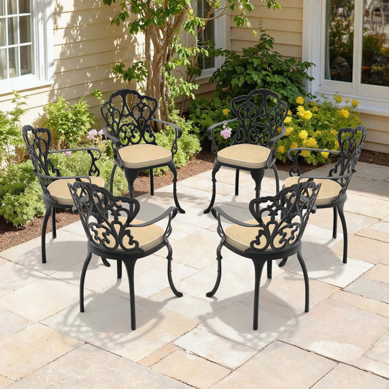 Ensemble de 6 chaises de patio en fonte d'aluminium avec structure noire et coussins blanc cassé