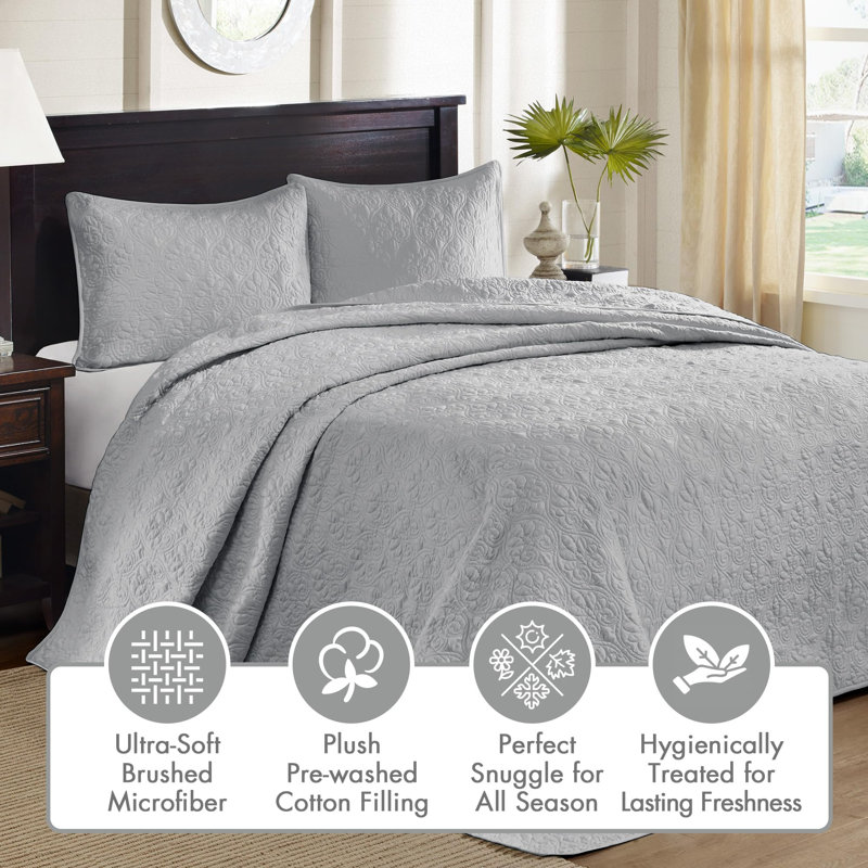 Quebec Grey Reversible 3-Piece Full/Queen Quilt Set, Full/Queen Coverlet + 2 Standard Shams, Gray