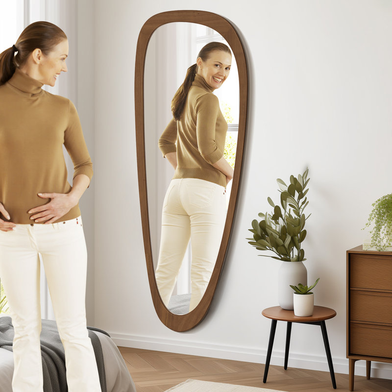 Miroir de salle de bain Doruk, 60 po x 22 po, Noyer