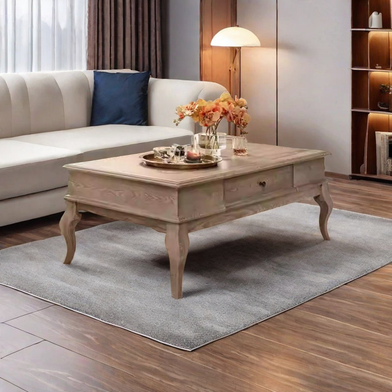 Table basse artisanale en bois massif durable