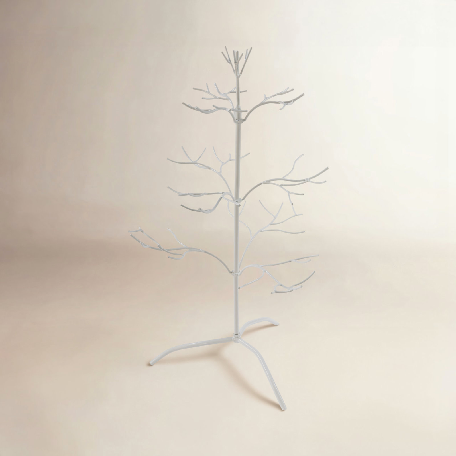 Metal Ornament Accessory, 24" H x 16.5" W x 15" D, White