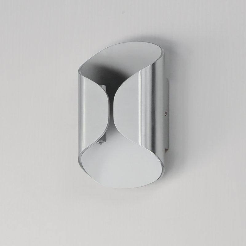 Applique murale Alessandrino, H 9,75 po x l 6,25 po x P 3,25 po, Aluminium satiné / blanc