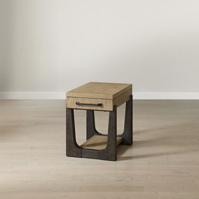 19" Chairside Table
