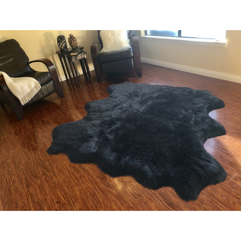 Weyer Performance Sheepskin Indoor Rug, Novelty 3' x 6'6"