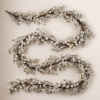 The Holiday Aisle® Classic Winter Berry Garland