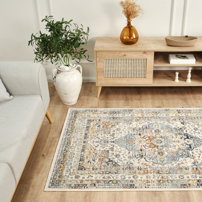 Bradeord Vintage Look Area Rug, 122 x 61cm