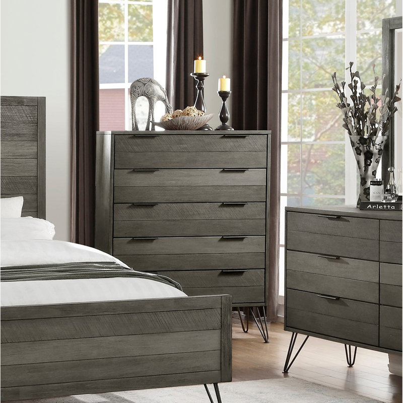 Commode de chambre contemporaine à trois tons gris avec tiroirs perchés sur des pieds en métal avec placage en acacia