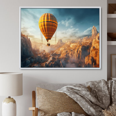 «Yellow Hot Air Ballon», art mural sur toile