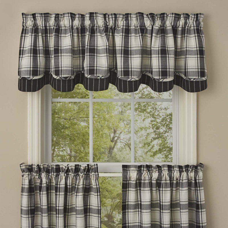  Black Crossroads Lined Layered Valance 16''L