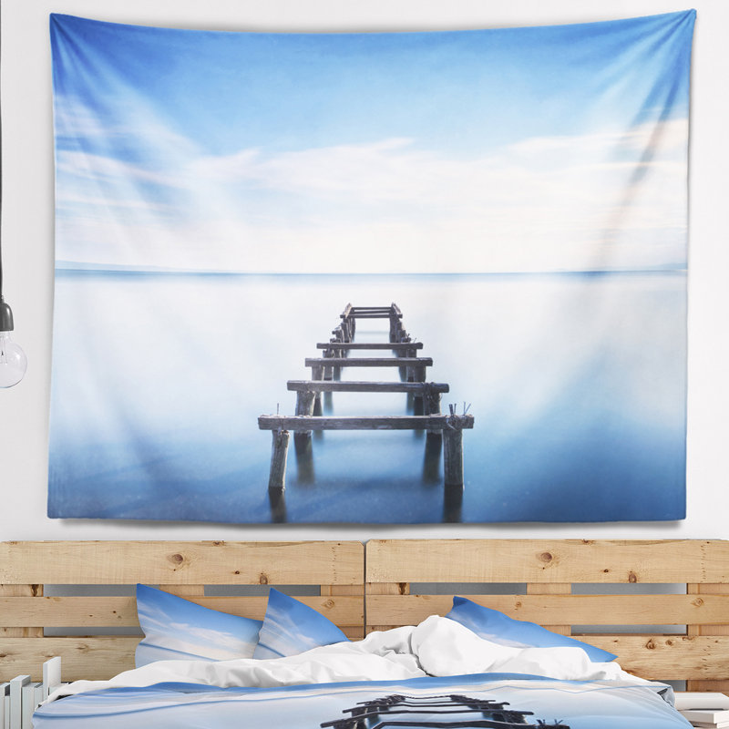 La jetée de paysage marin reste dans la tapisserie du lac bleu, H 68 po x l 80 po