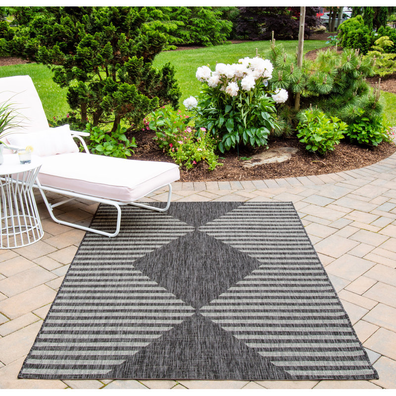 Charcoal Geometric Flat Woven Synthetic Indoor/Outdoor Rug 9'3" x 12'6"