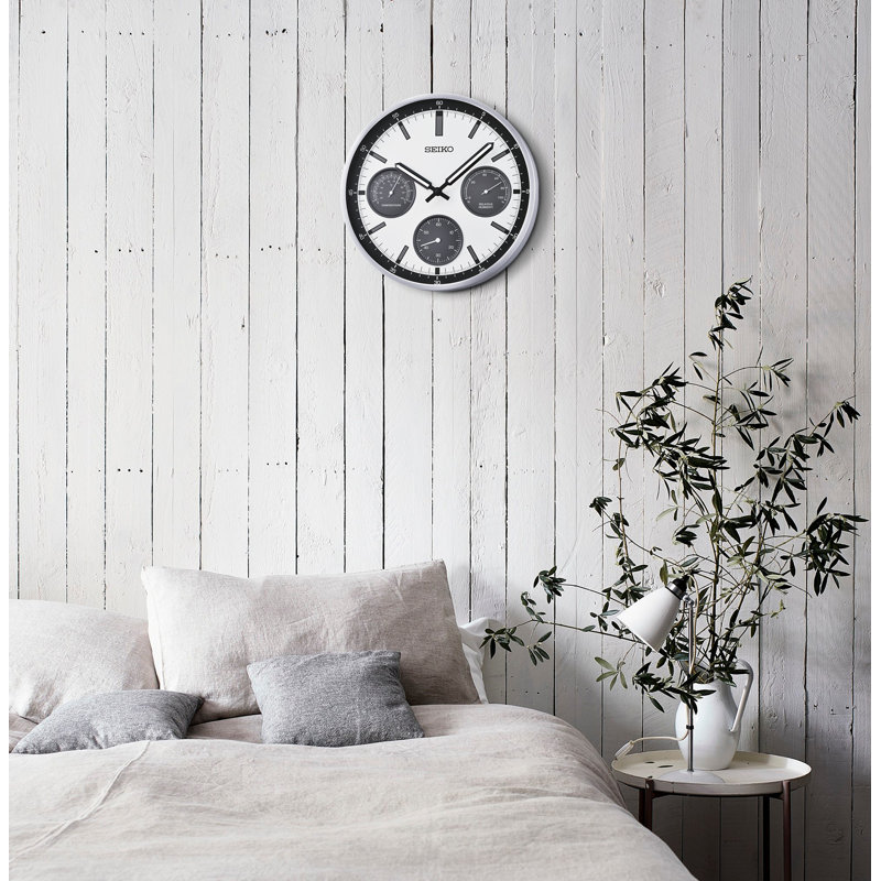 QXA823SLH Wall Clock, Silver-Tone
