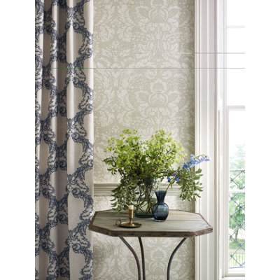 Courtney 10.05m x 52cm Matte Wallpaper Roll