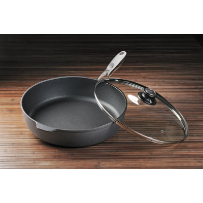 Non Stick Aluminum Saute Pan with Lid