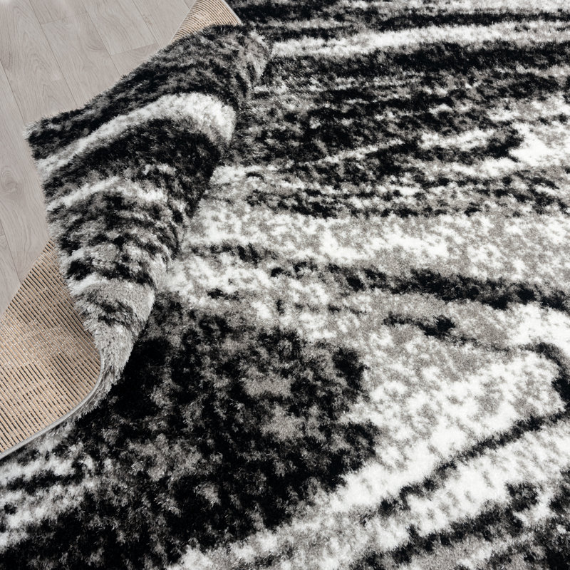 Abstract Area Rug in Black, Rectangle 2' x 3'