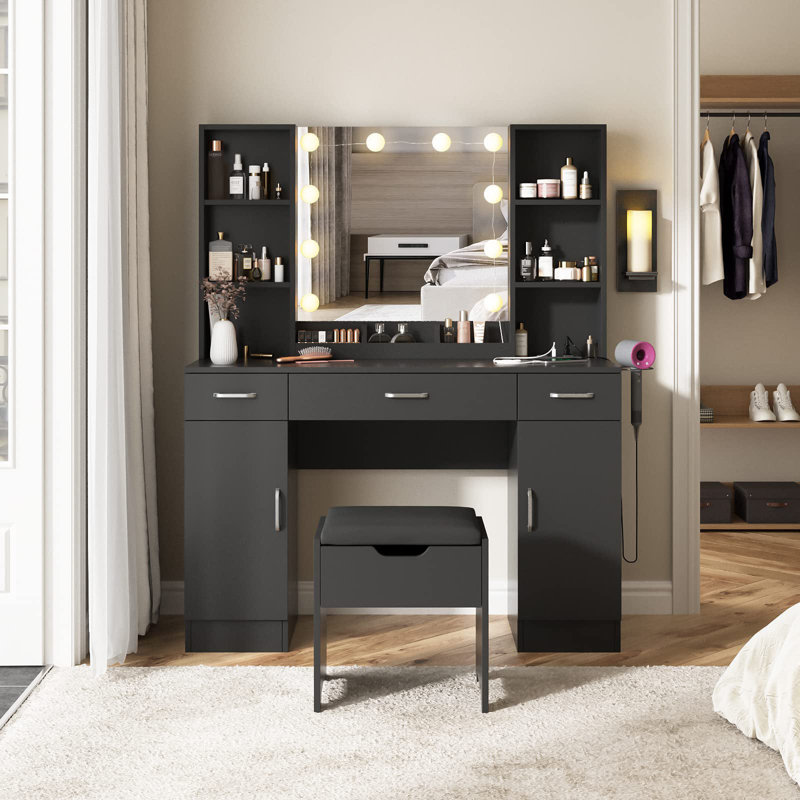 Ozen Vanity, Black