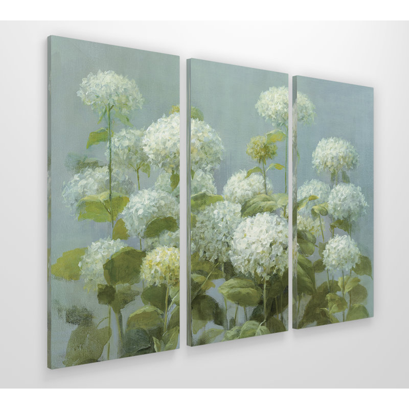« white hortensia jardin », reproduction de peinture à l’acrylique à multiples images sur toile tendue, H 24 po x l 36 po