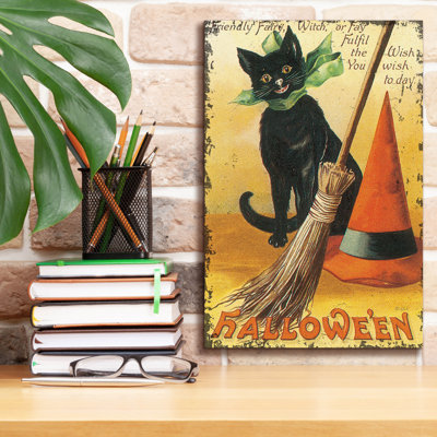 «The Holiday Aisle®» Halloween Nostalgia Cat With Broom »par Katie pertiet, art mural sur toile