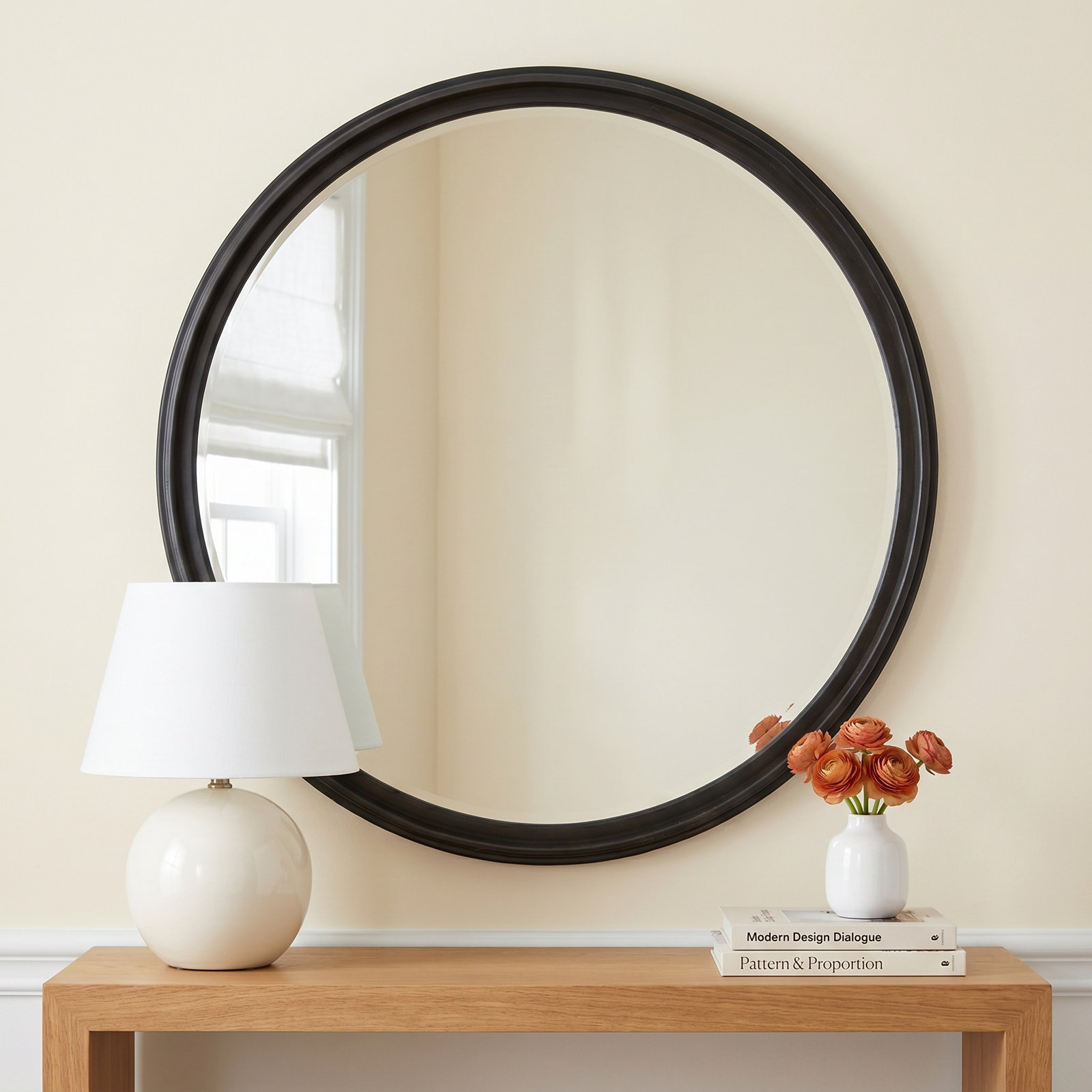 Kadlec 32" Round Accent Mirror
