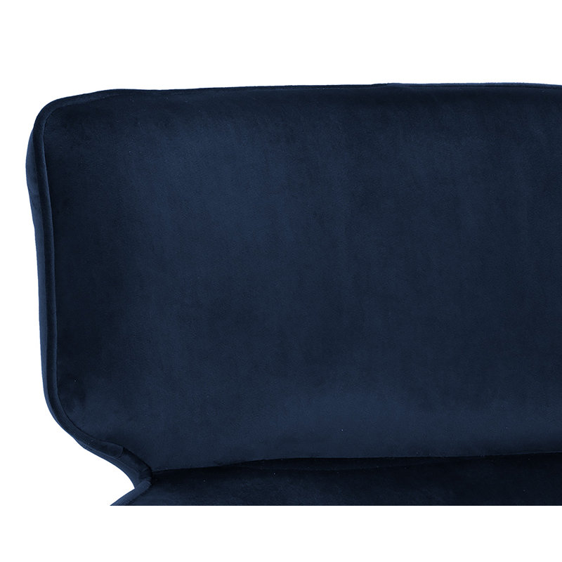 Maximus Armchair