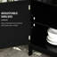 Armoire multi-consoles en noir pour le vestibule et le buffet du café-bar, spacieuse avec tablette à porte aimantée