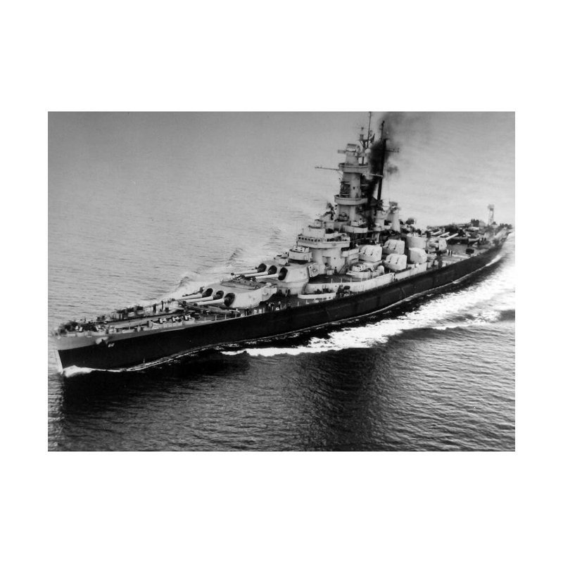 USS Alabama (BB-60) Grand, H 10 po x l 30 po x P 5 po