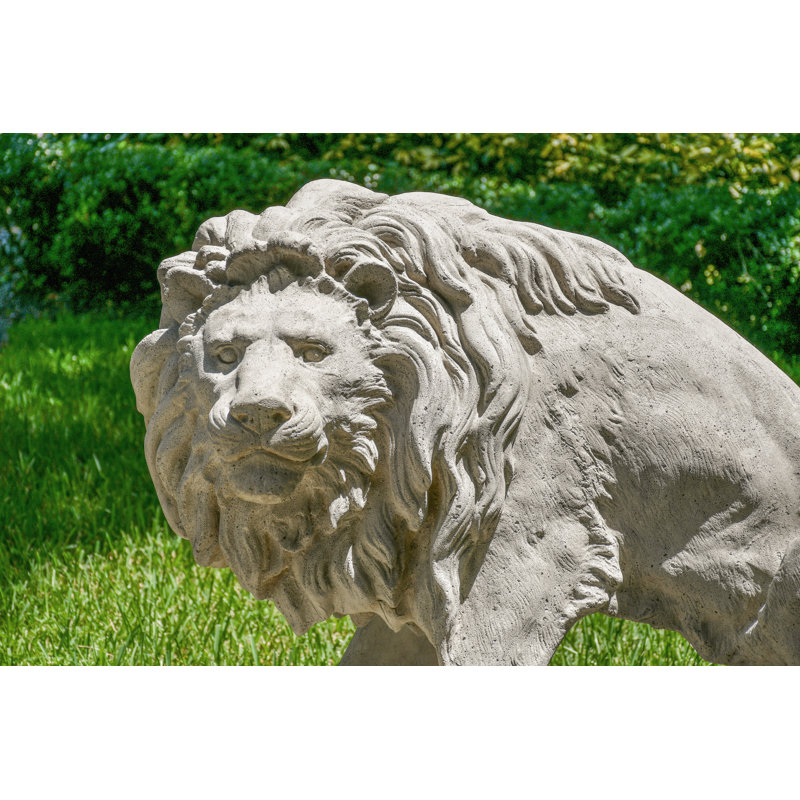 Symmetrical 2 Piece Lions Garden Statue Set