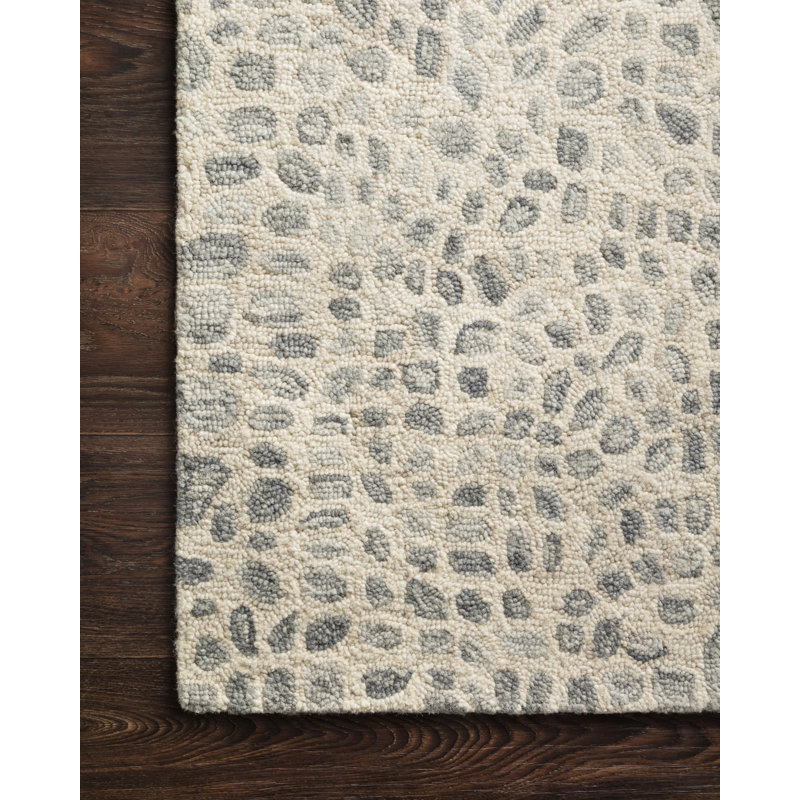 Tapis gris en laine crocheté à la main Masai, Rectangle 2 pi 3 po x 3 pi 9 po