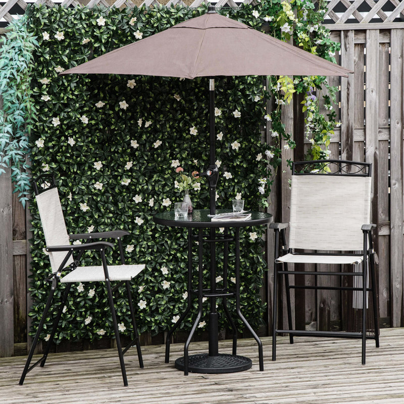 Ensemble de repas de 4 pièces pour terrasse - Beige. 2 chaises pliantes, parasol ajustable, table en verre texturé ondulé. Parfait pour une terrasse, une piscine ou un jardin. Structure en acier, cadre en matériau respirant.