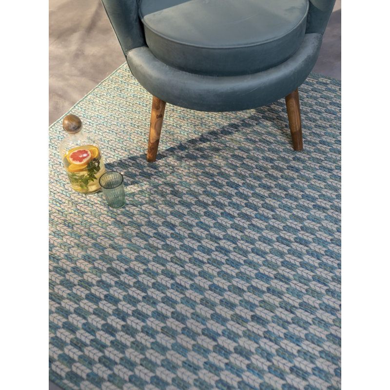 Premium Polypropylene Geometric Pattern Outdoor Rug, Rectangle 5'3" x 7'6"