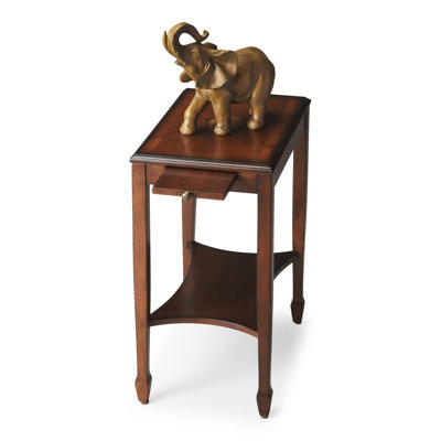 Table de bout rectangulaire en bois manufacturé brun moyen 25 "avec tablette
