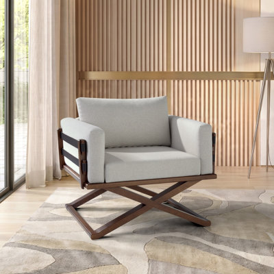 Chaise avec accoudoirs revêtue de bois massif | 