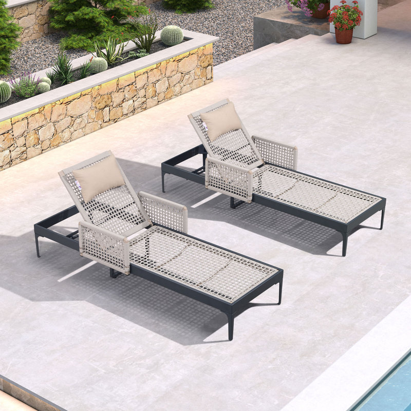 1 Piece Outdoor Chaise Lounge Rattan Wicker Lounger With Arms, Gray