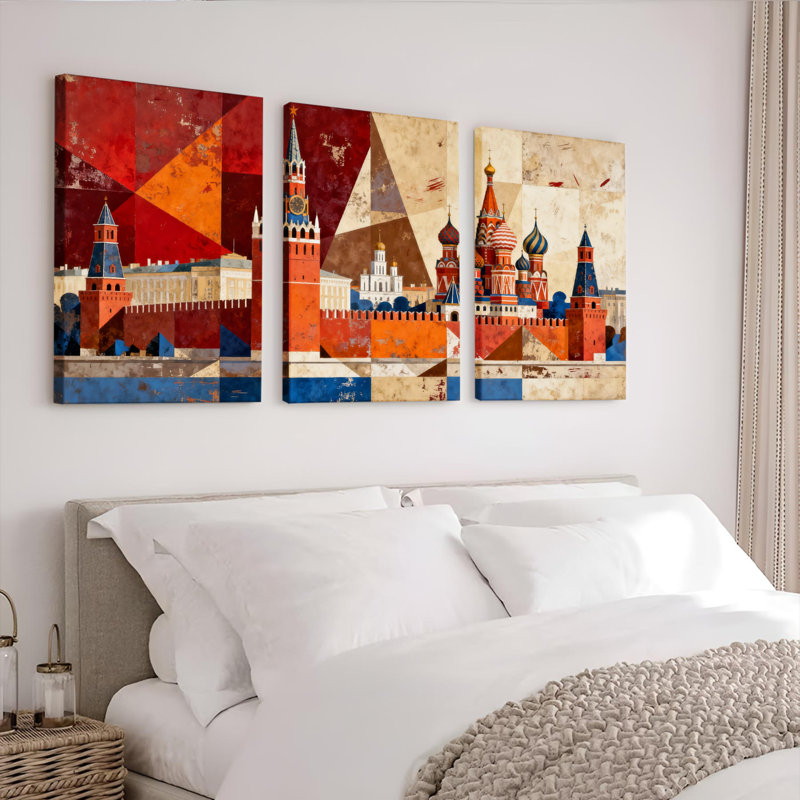 Tableau abstrait géométrique sur toile tendue représentant le Kremlin de Moscou (lot de 3), H 18 po x l 36 po