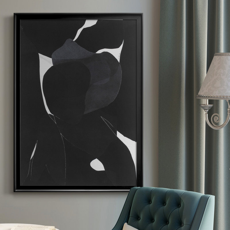 Night Bloom I, toile encadrée de qualité supérieure - prête à être accrochée, H 30,5 po x l 22,5 po, Noir