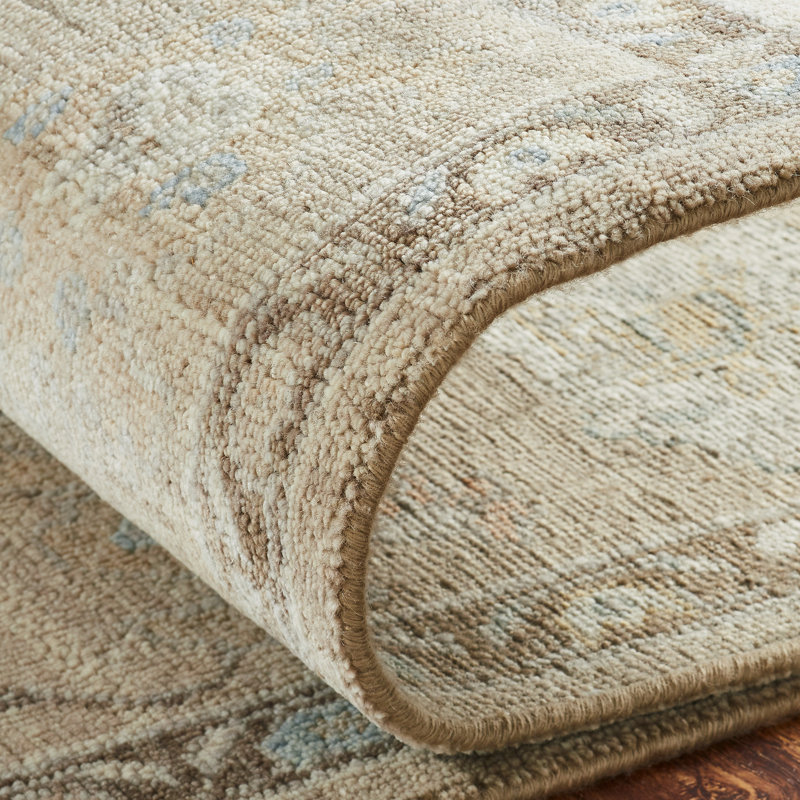 Hand Knotted Wool Oriental Area Rug in Tan, Rectangle 2' x 3'