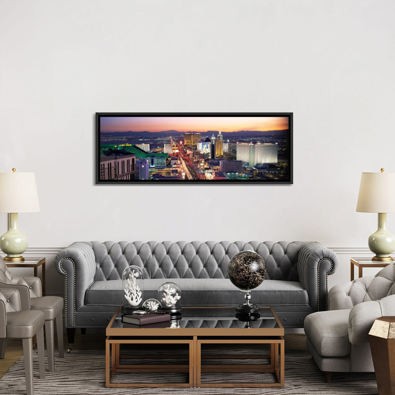 «Panoramic The Strip Las Vegas Nevada», reproduction de photo sur toile, H 20 po x l 60 po x P 1,5 po, Toile avec cadre noir
