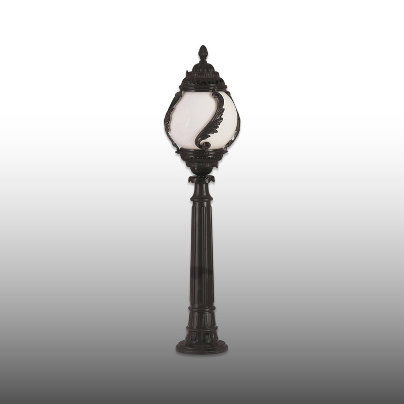 Lampe sur pied d'extérieur de 43 po de hauteur