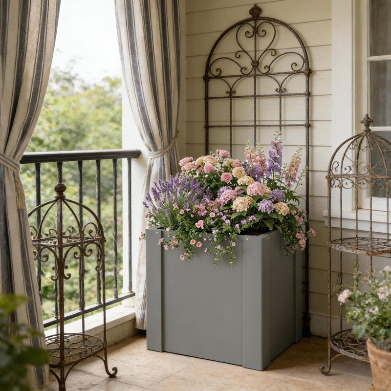 Jardinières modernes en acier avec design ouvert pour jardin de patio