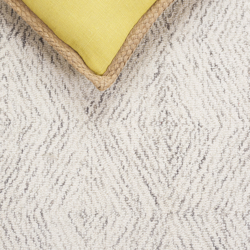 Suhayl Hand Tufted Wool/Cotton Geometric Rug in Ivory/Gray, Rectangle 5' x 8'