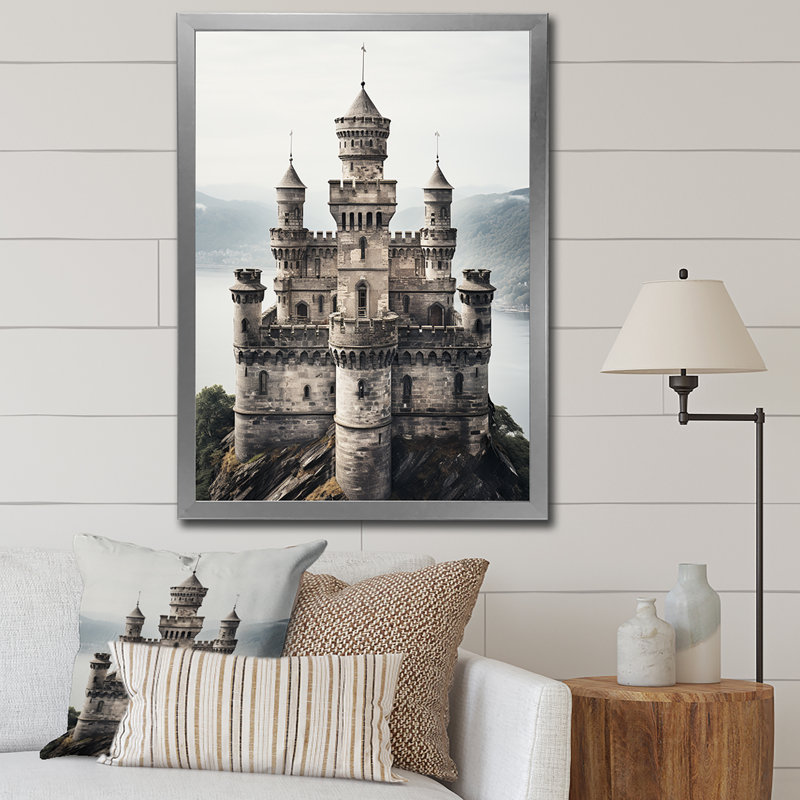 Koralyn Castles Minimalist Majesty IV, reproduction d'art sur toile, H 32 po x l 24 po x P 1 po, Cadre photo argenté
