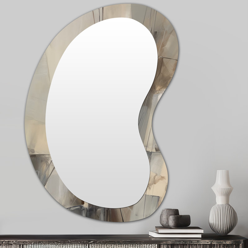 Fozie Abstract Design Shapes I - miroir asymétrique à collages abstraits, miroir mural décoratif de forme irrégulière beige