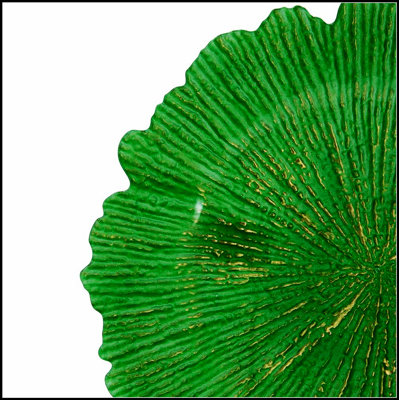 8 Pack Durable Plastic Charger Plates, 13 Inches for Elevating Dining and Event Decor
