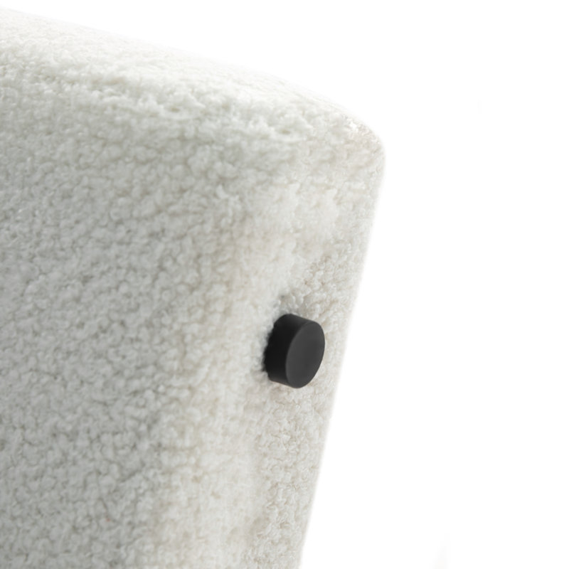 Fauteuil demi-tonneau rembourré Esly, Peluche beige