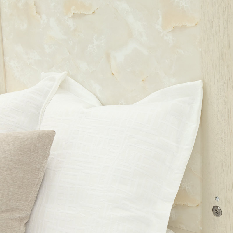 Portrait - Alabaster White Bed