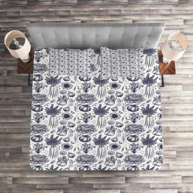 Farmhouse / Country Coverlet, King Bedspread + 2 Shams