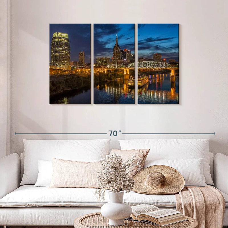 Rorry Nashville Night, 28" H x 45" W
