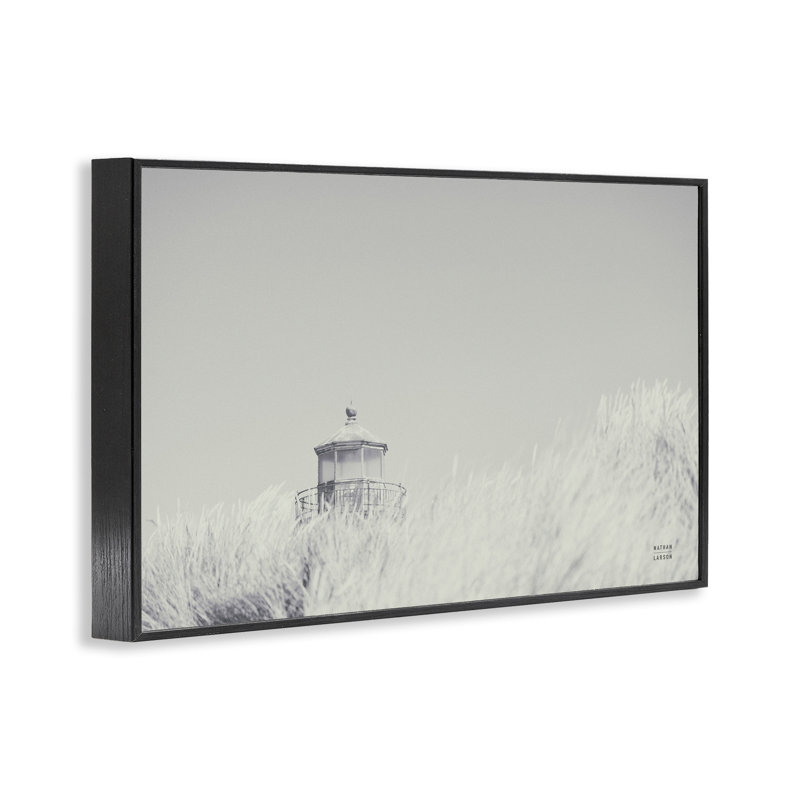 Art de la giclée grise vue de phare par Nathan Larson, Giclée encadrée noir minuit, H 20 po x l 30 po