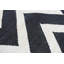 Tapis décoratif intérieur/extérieur à chevrons fait à la main dhurrie noir solley-1620545916